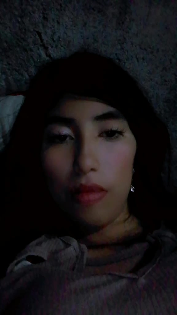 @Ana