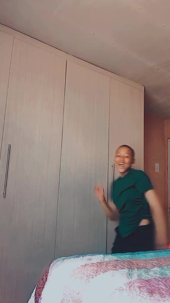 @Zanele Zee Snor