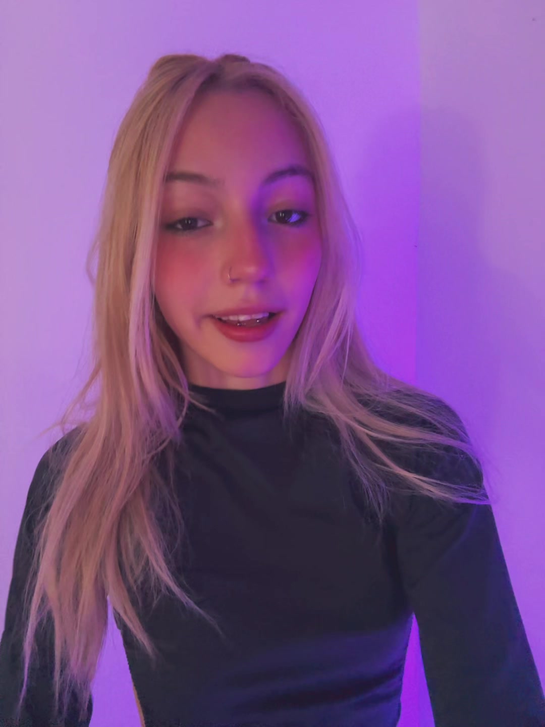@Larinha 🐣