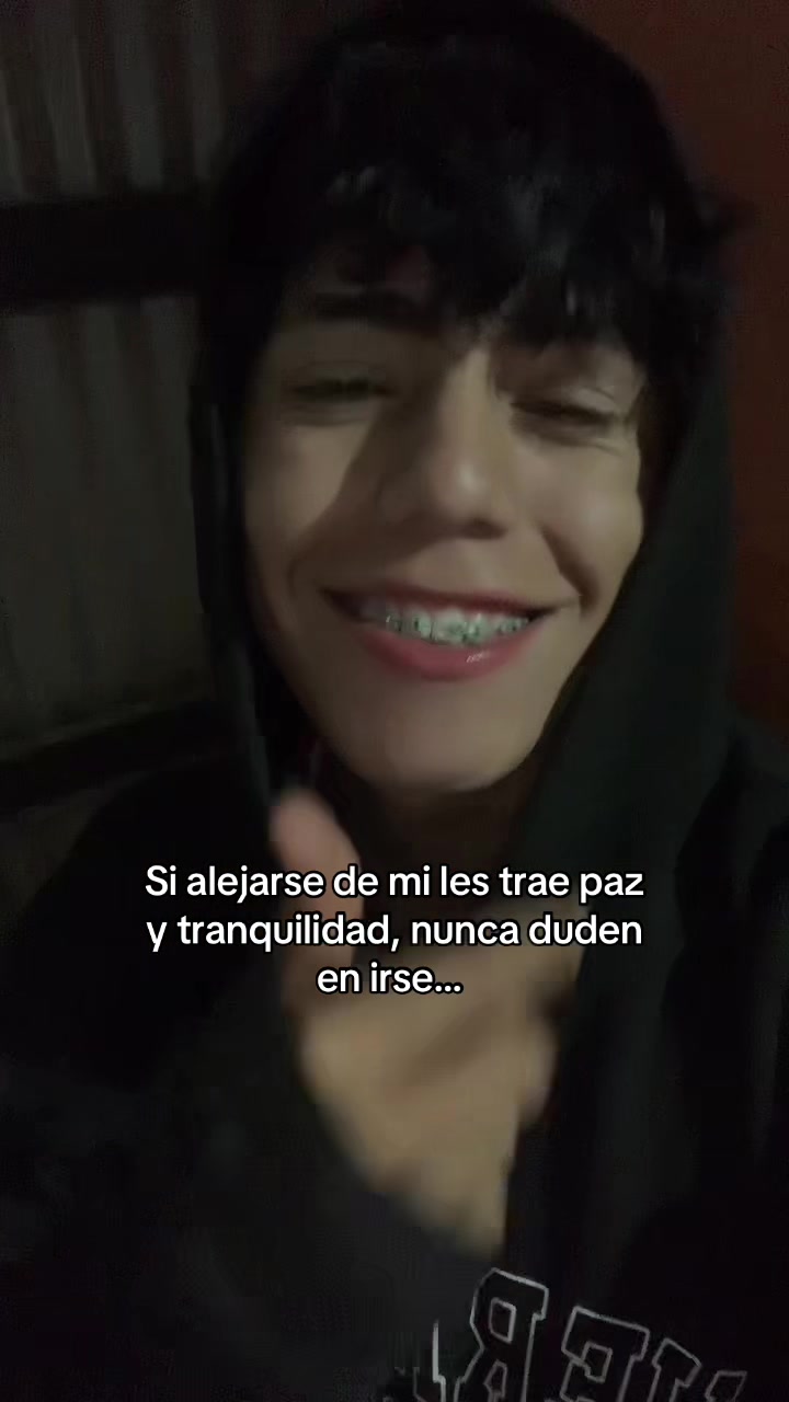 @elias.