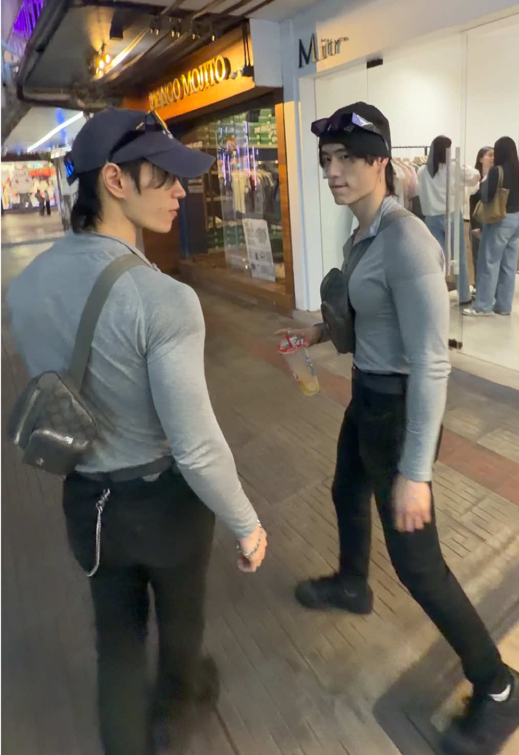 @夏恩 twins