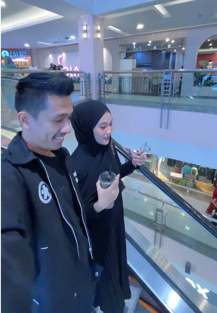 @𝗗𝗷 Nico Adhitya