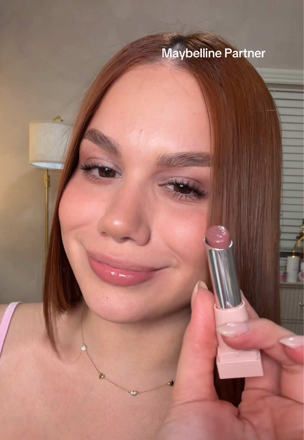 @Angela María