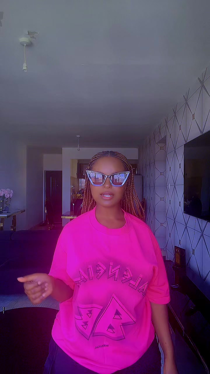 @Miss♌️Cute Kay🤎🩶