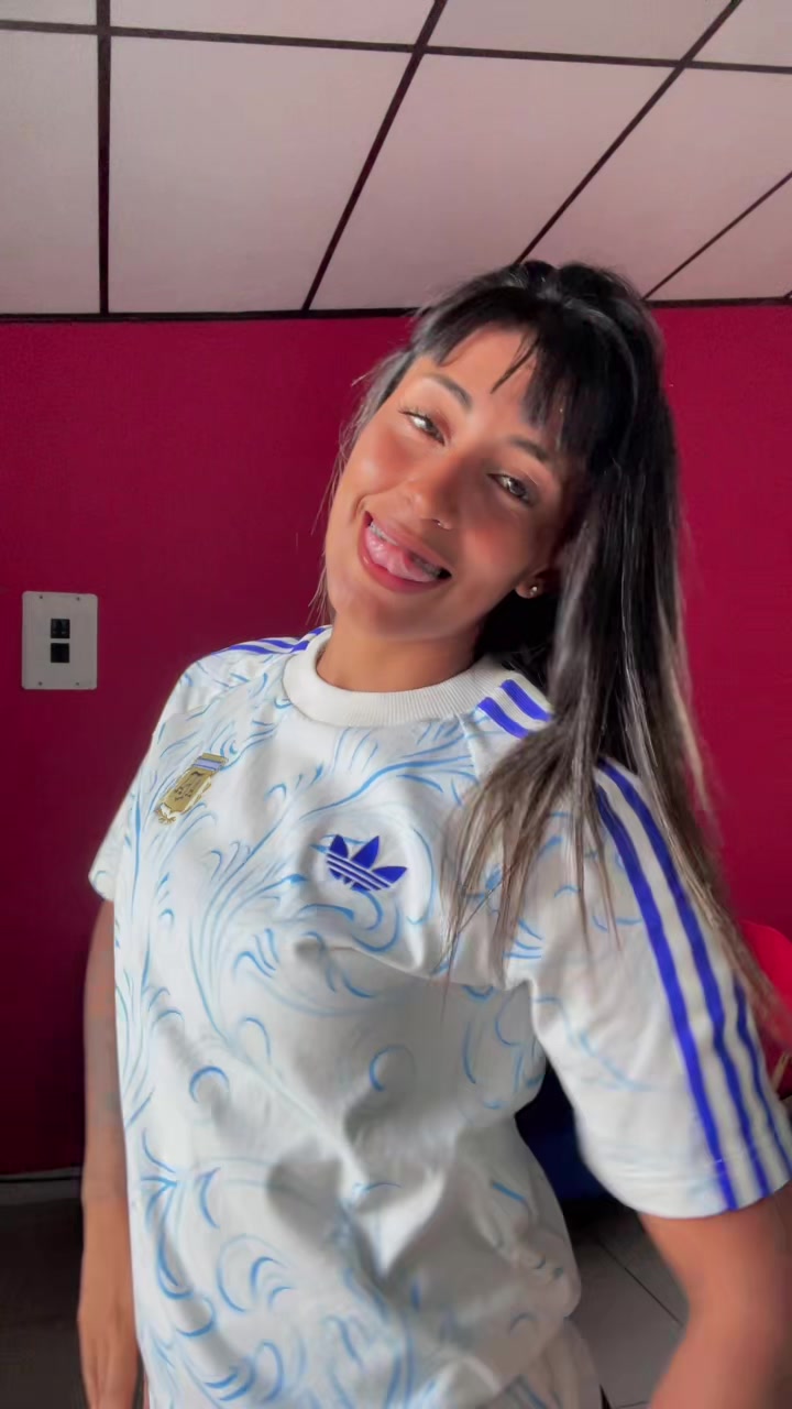 @Cande🇦🇷