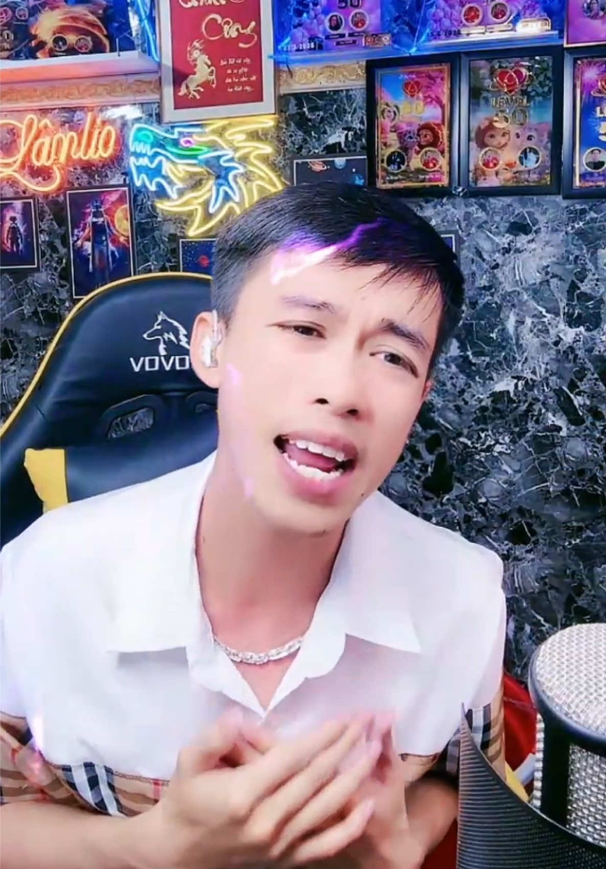 @L&acirc;m li o Tẽn Tẽn