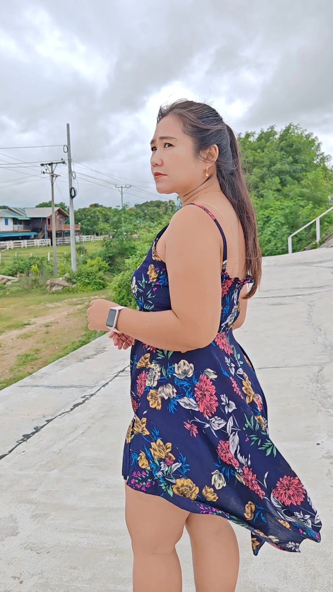 @Song Laypyay Hnin (Official )