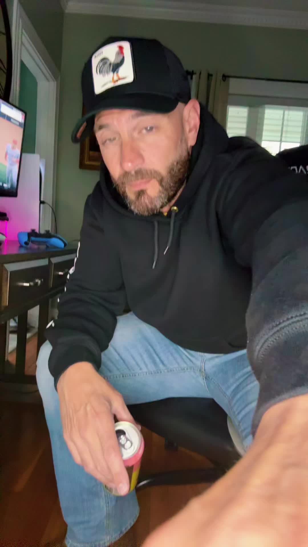 @Jj