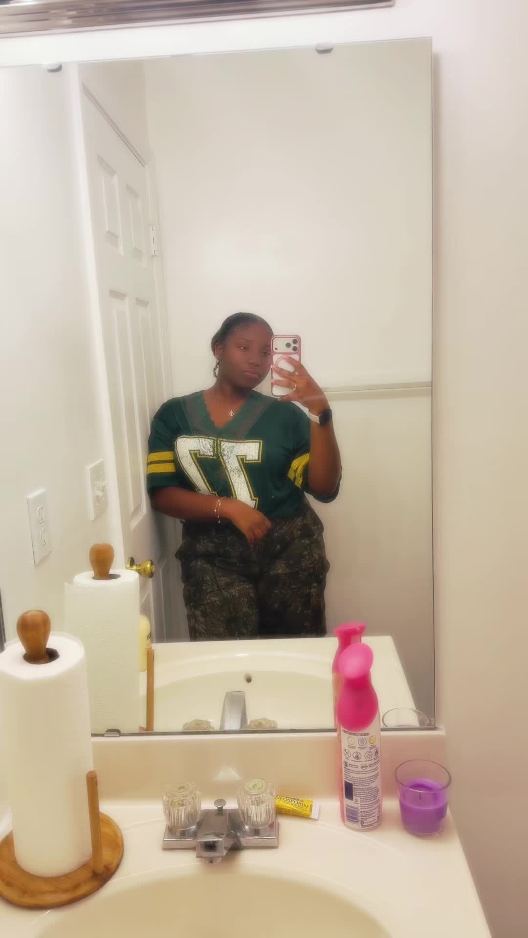 @NYAANICOLE🎀