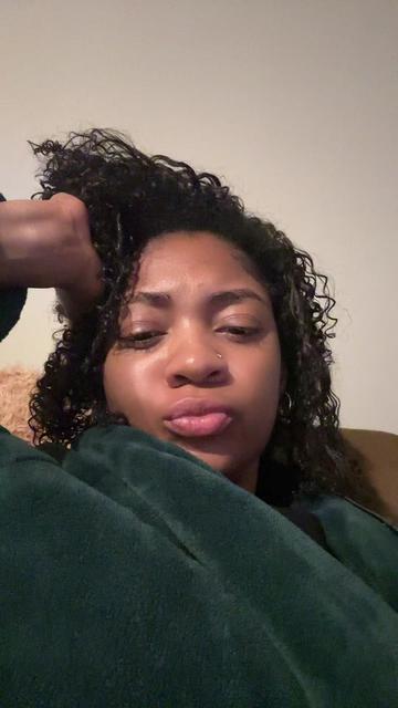 @Angela H