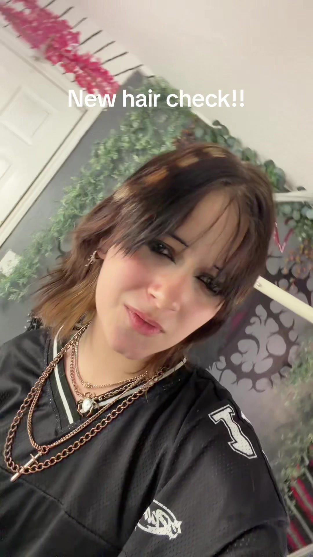 @CR0W