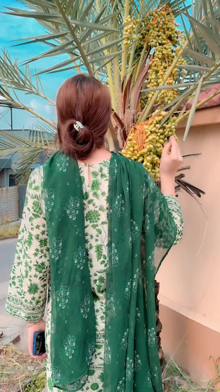 @Laila Khan