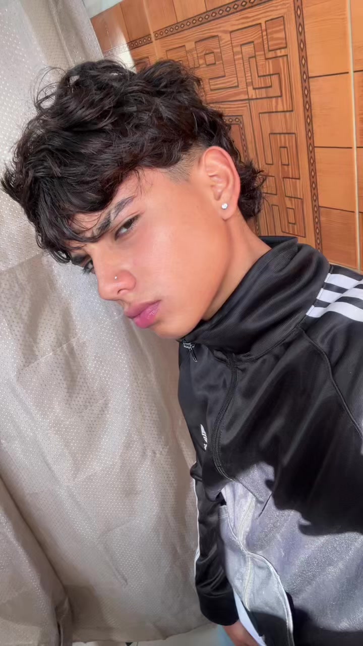 @Emanuel 🦈