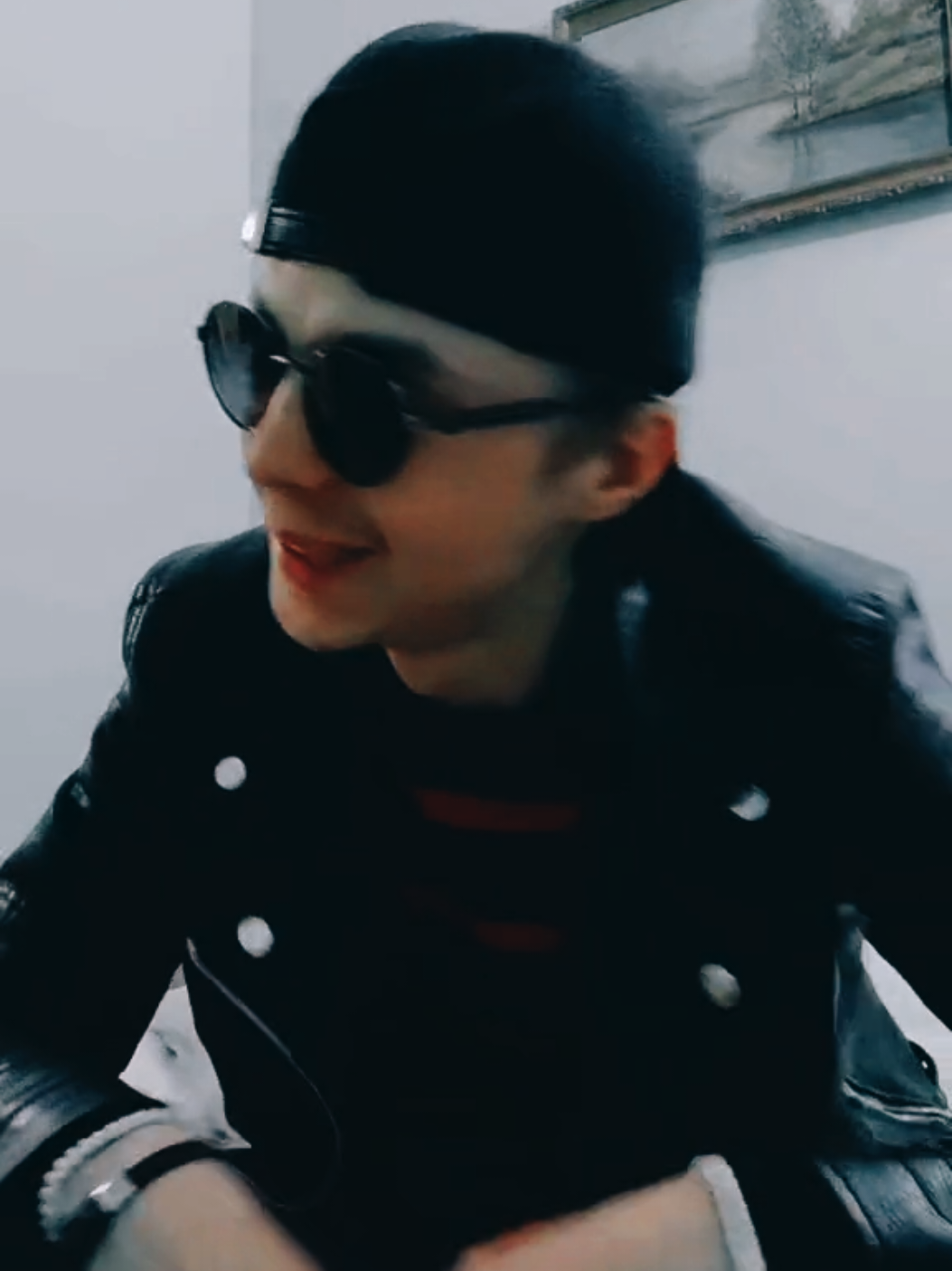 @𝔄𝔴𝔢𝔯𝔞𝔰18