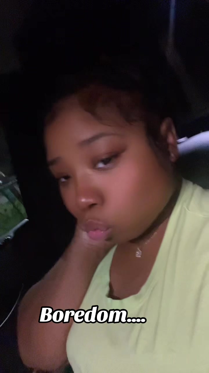@Lexistrishawn