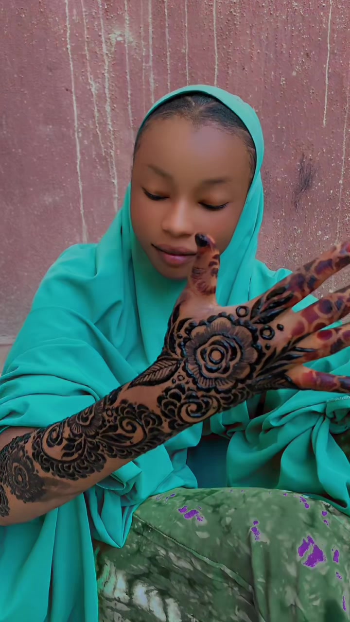 @Suwaiba henna🌿🥀