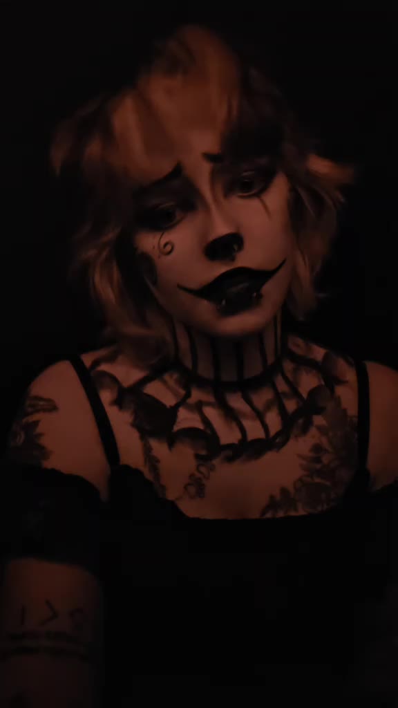 @Jinx ☠️🖤🩸