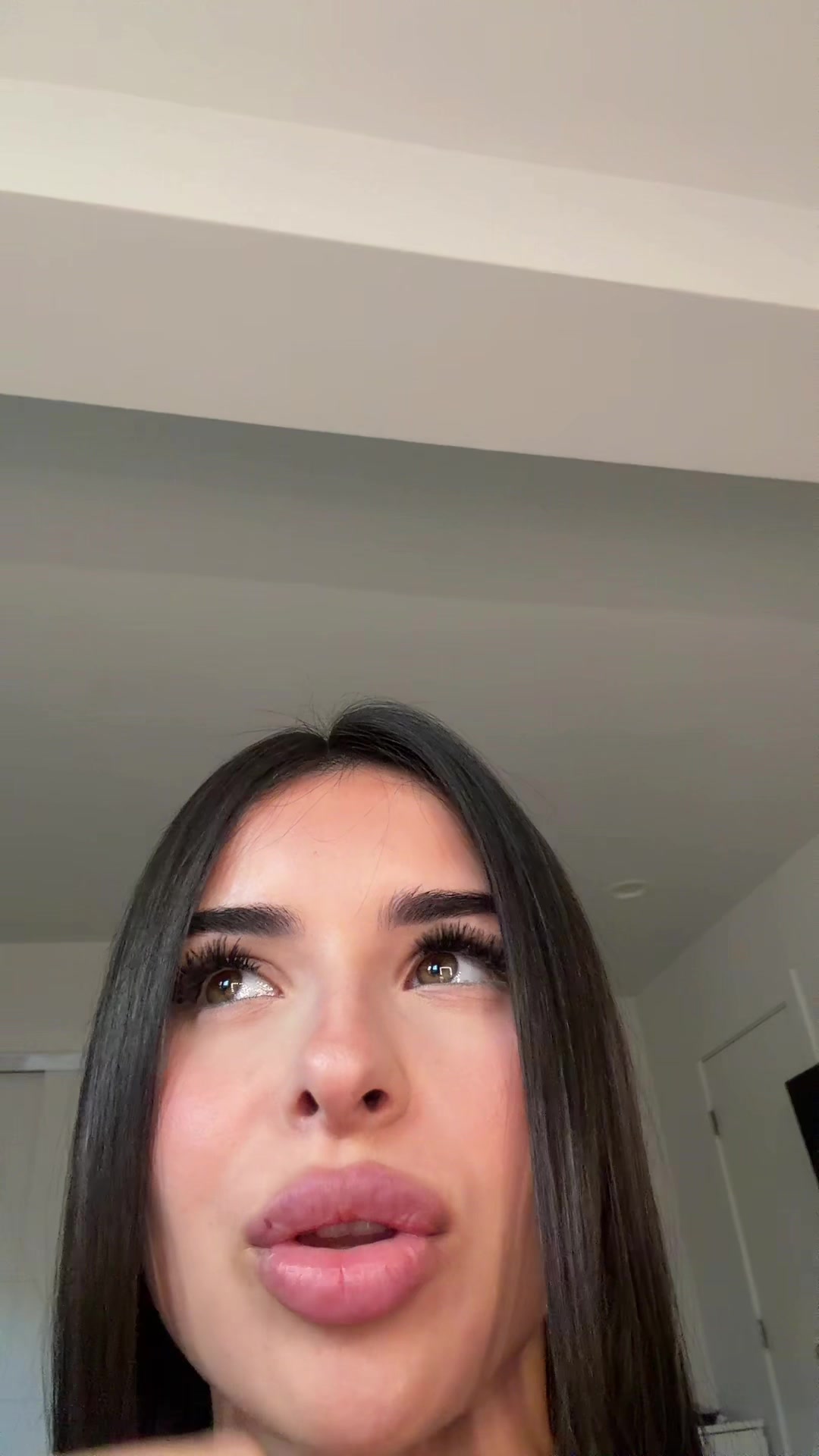 @vickyguez