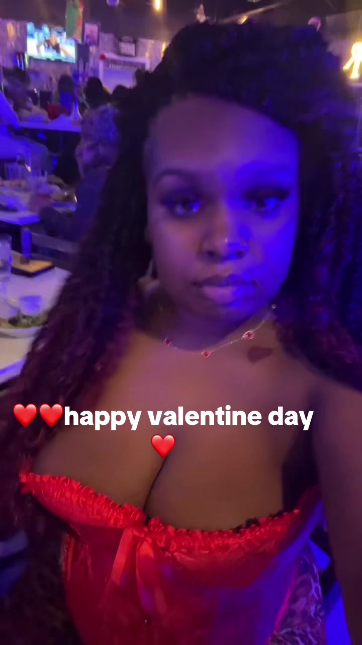 @Prettylil_ayanna15