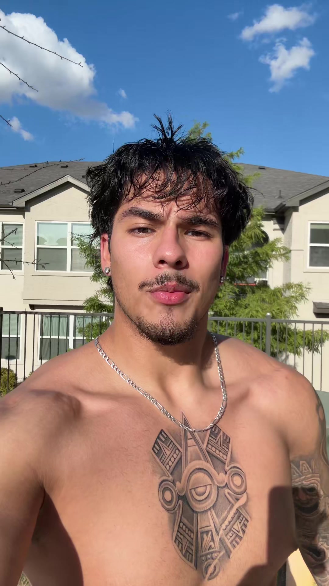 @Lui