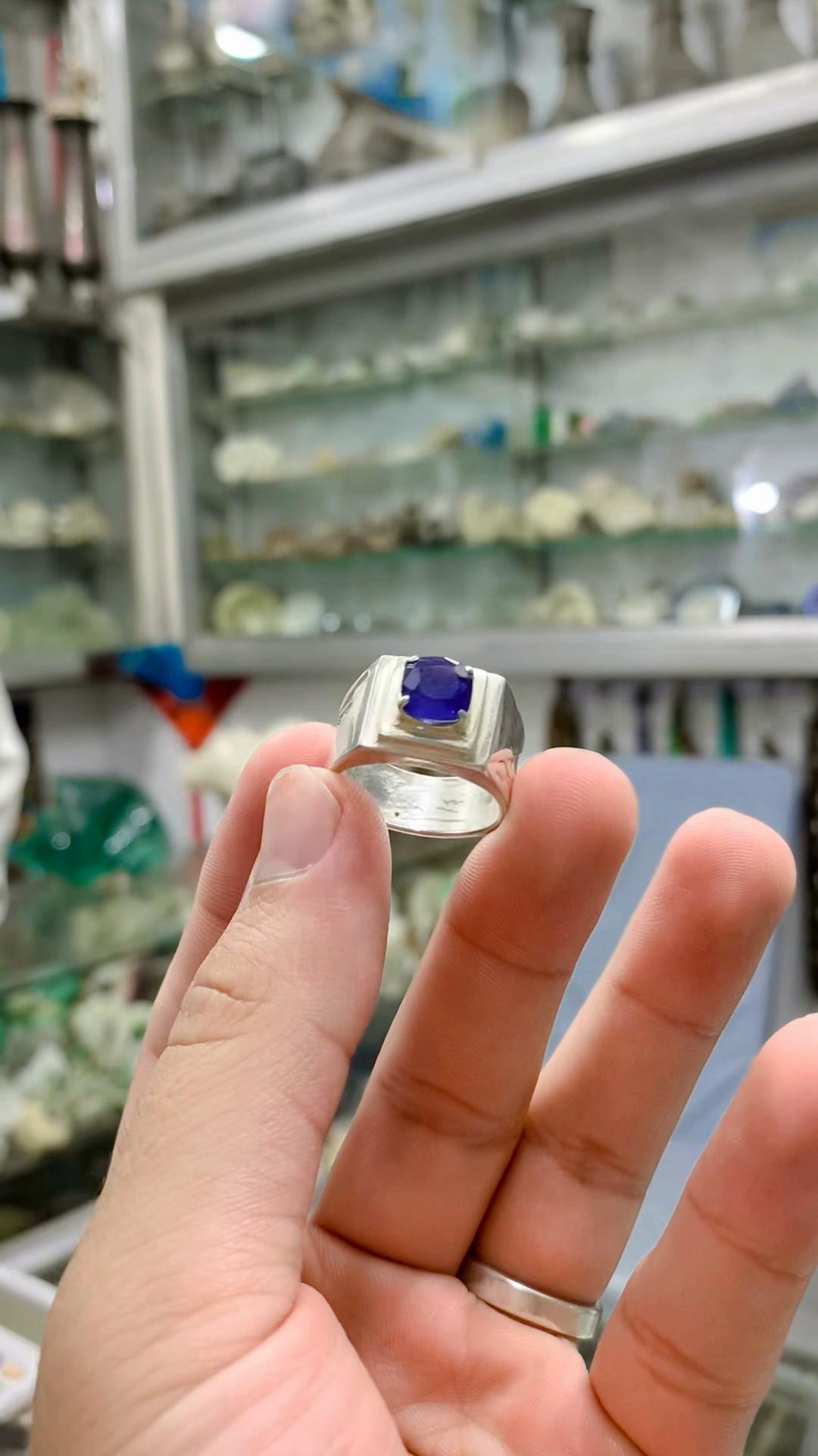 @Noor Gems stone