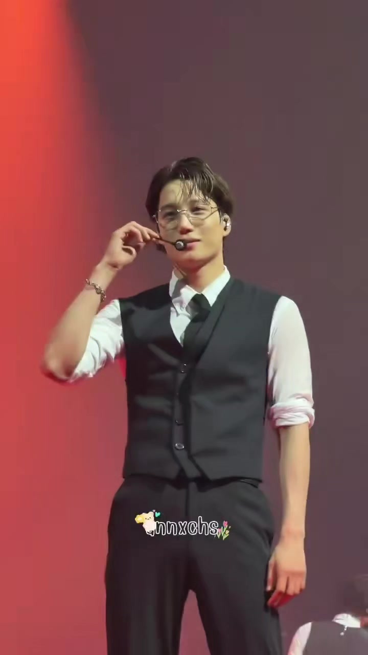 @acervo kim jongin