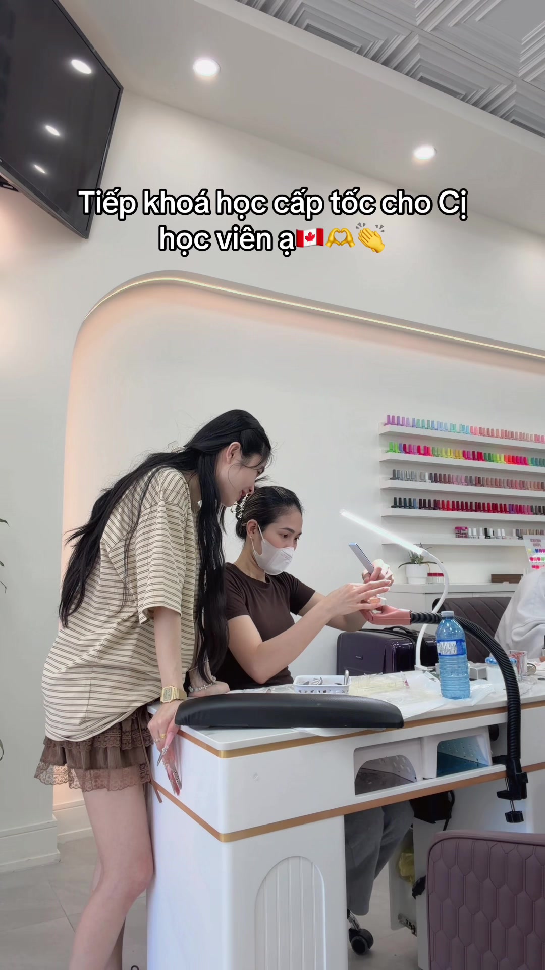 @KimmieNails🇻🇳&hearts;️🇨🇦Tấu H&agrave;i😜