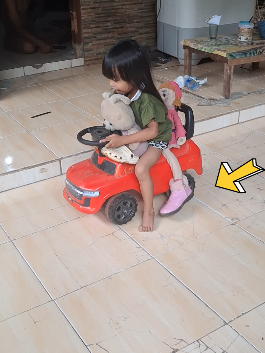 @neng aprilia (Baby R)🥰
