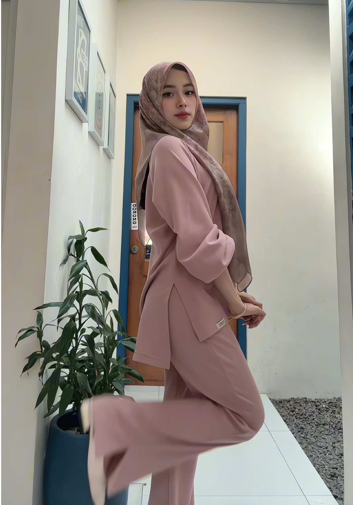 @hanaa