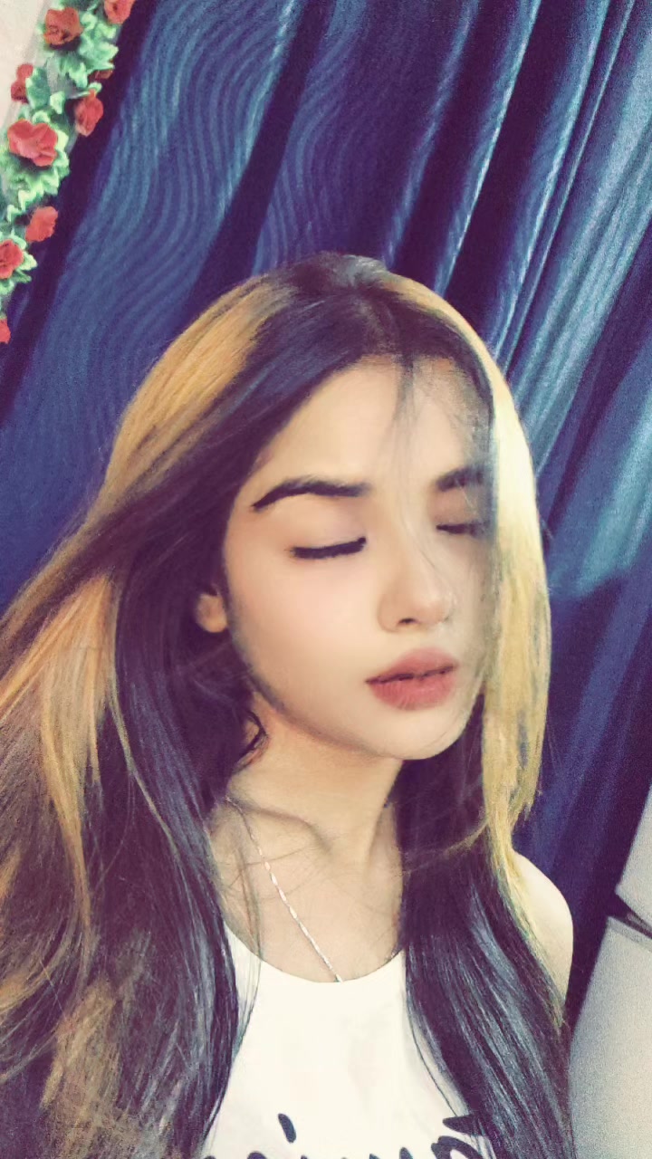 @Maya🦋