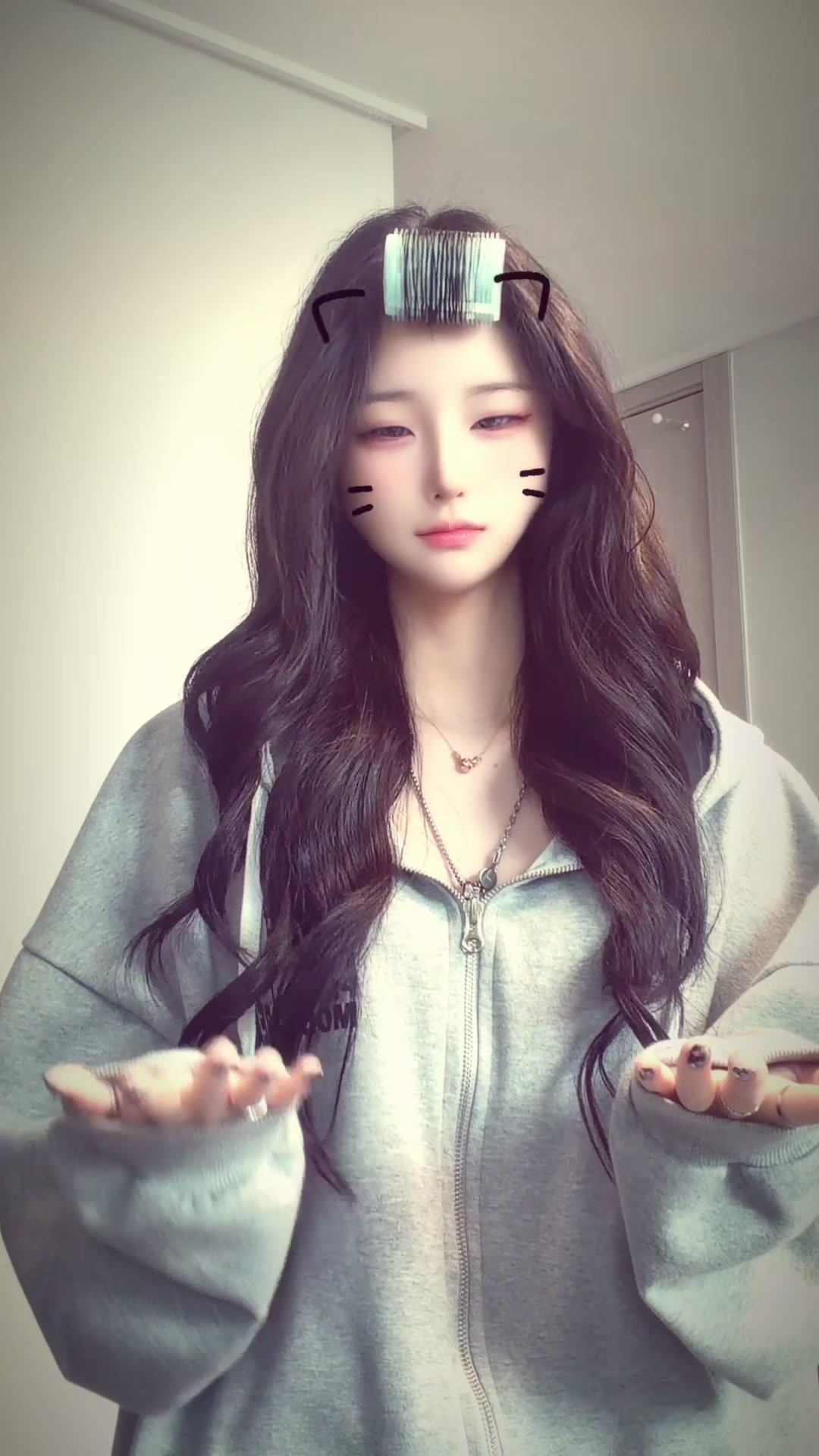 @初 戀 (초련)