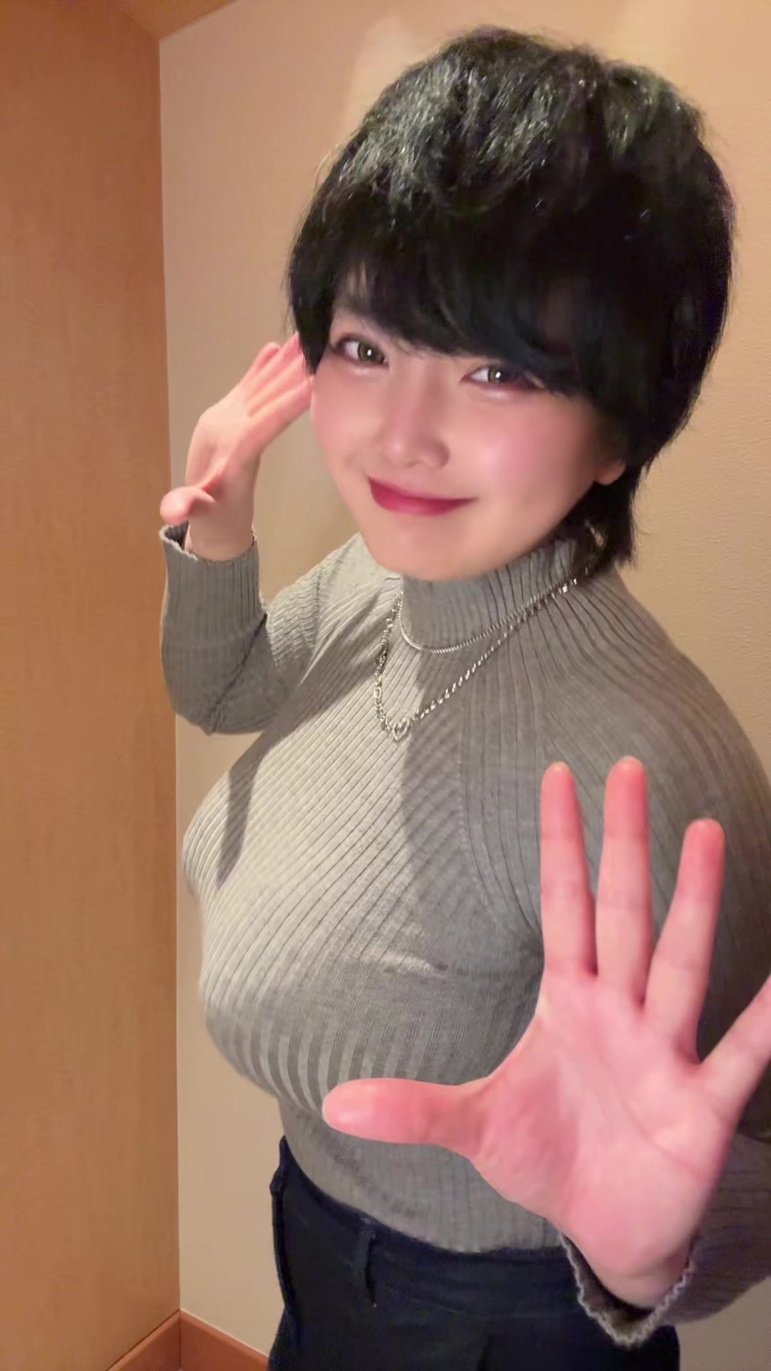 @ボーイッシュみくり🌹🖤