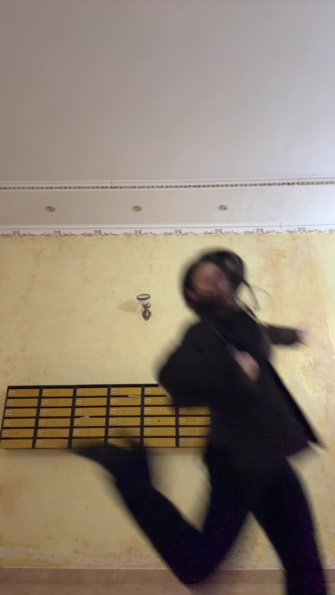 @i