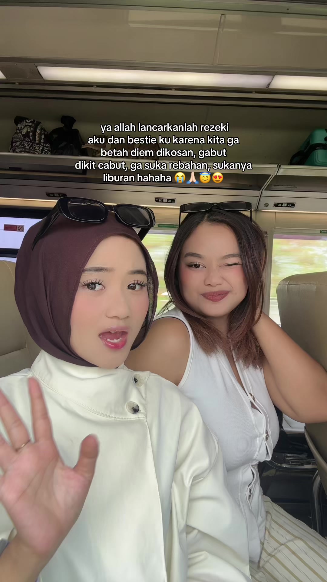 @salwaaputri⋆˚࿔ 𐙚 ̊