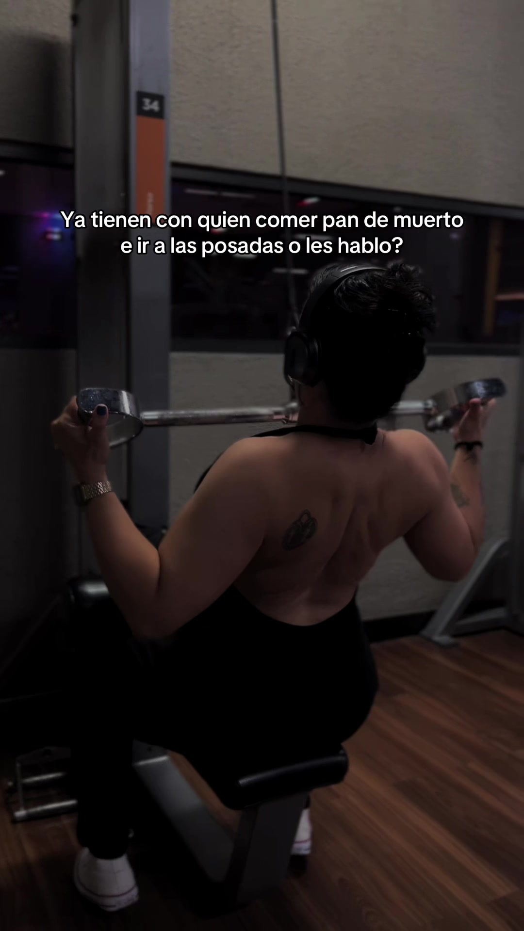 @M  E N NA 🦖🌙