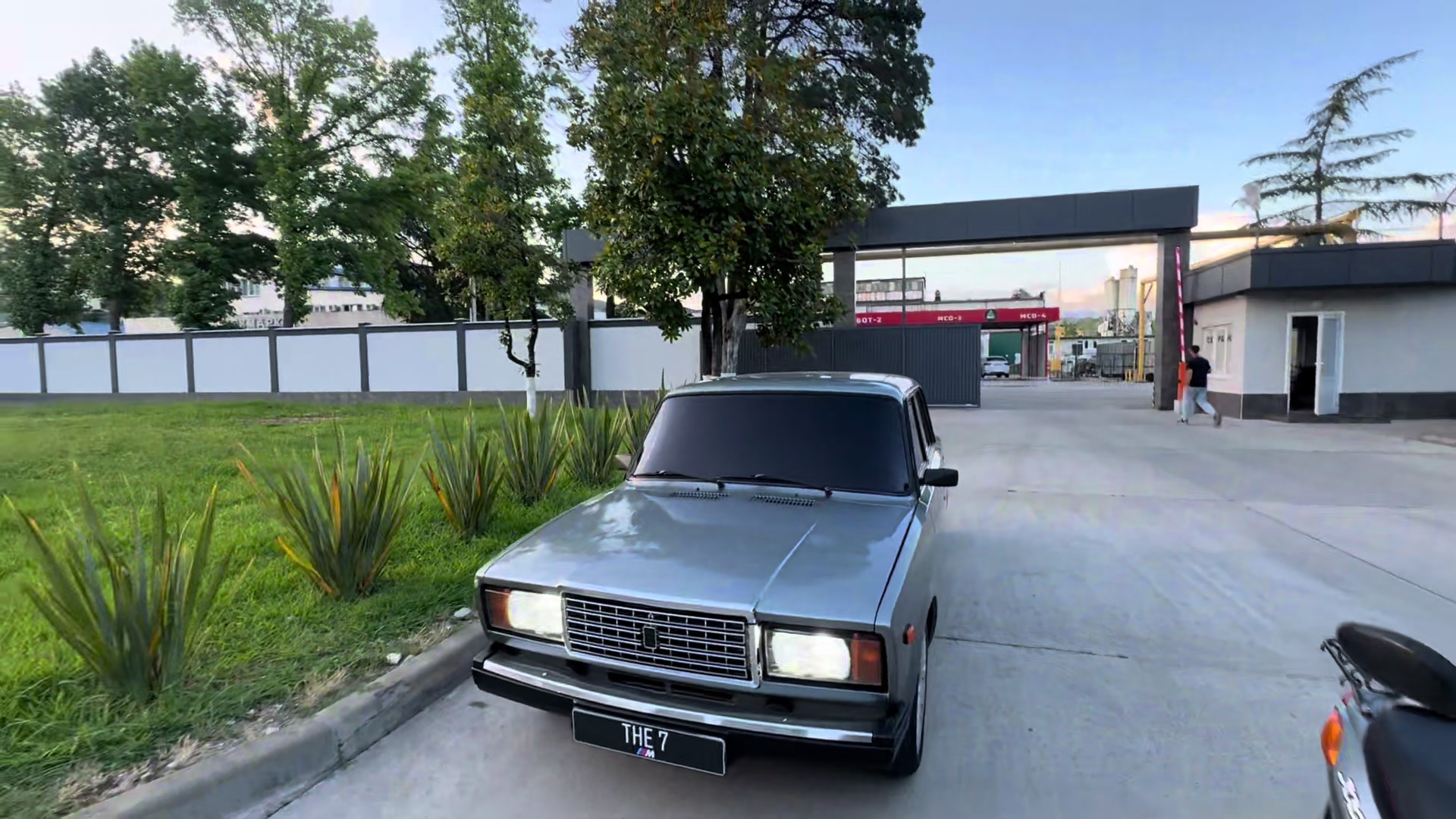 @🚗