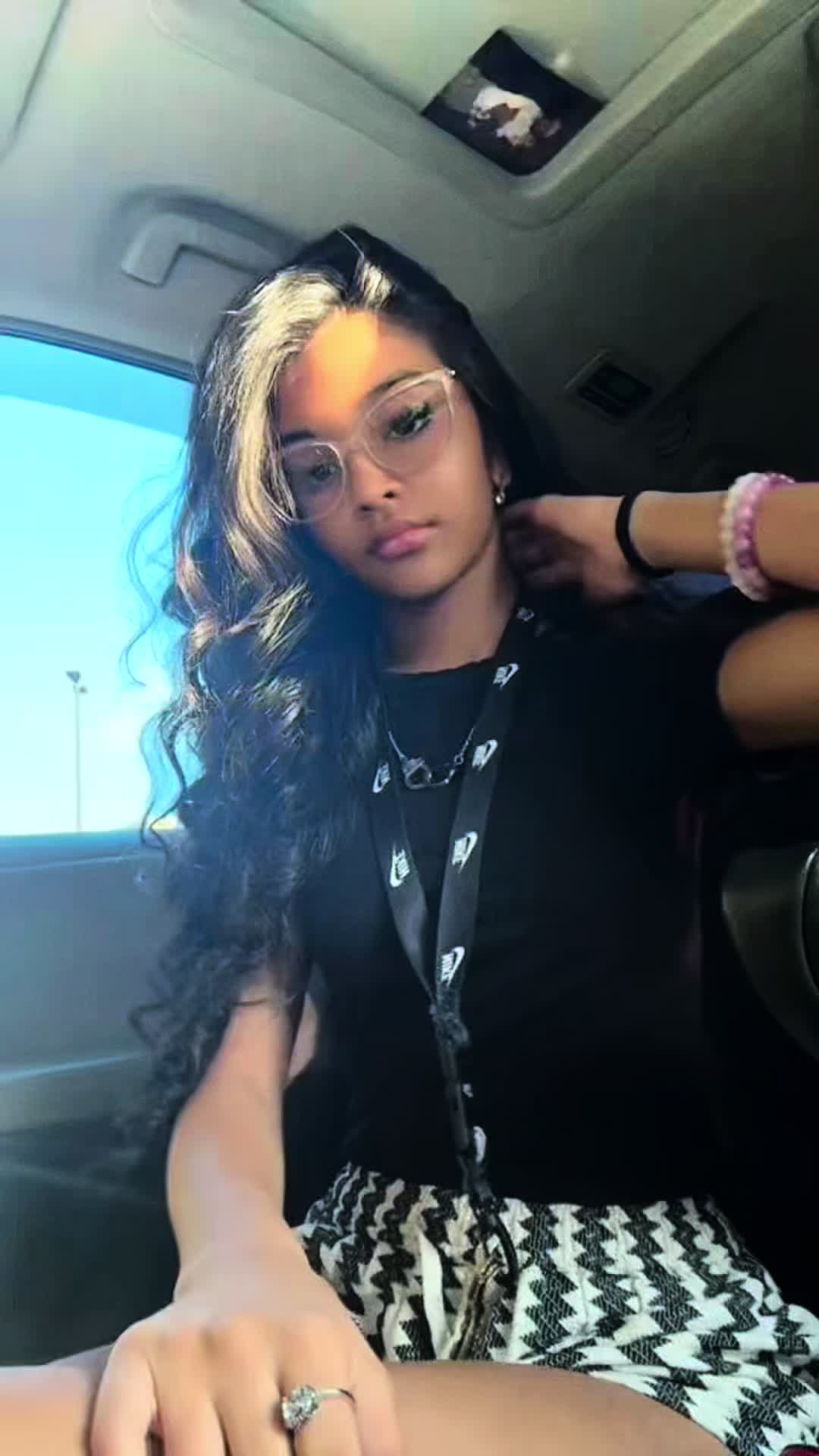 @𝔞𝔯𝔦𝔞𝔫𝔞😈💸