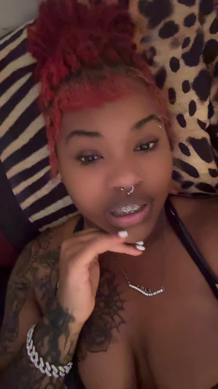 @stlh0ttie_