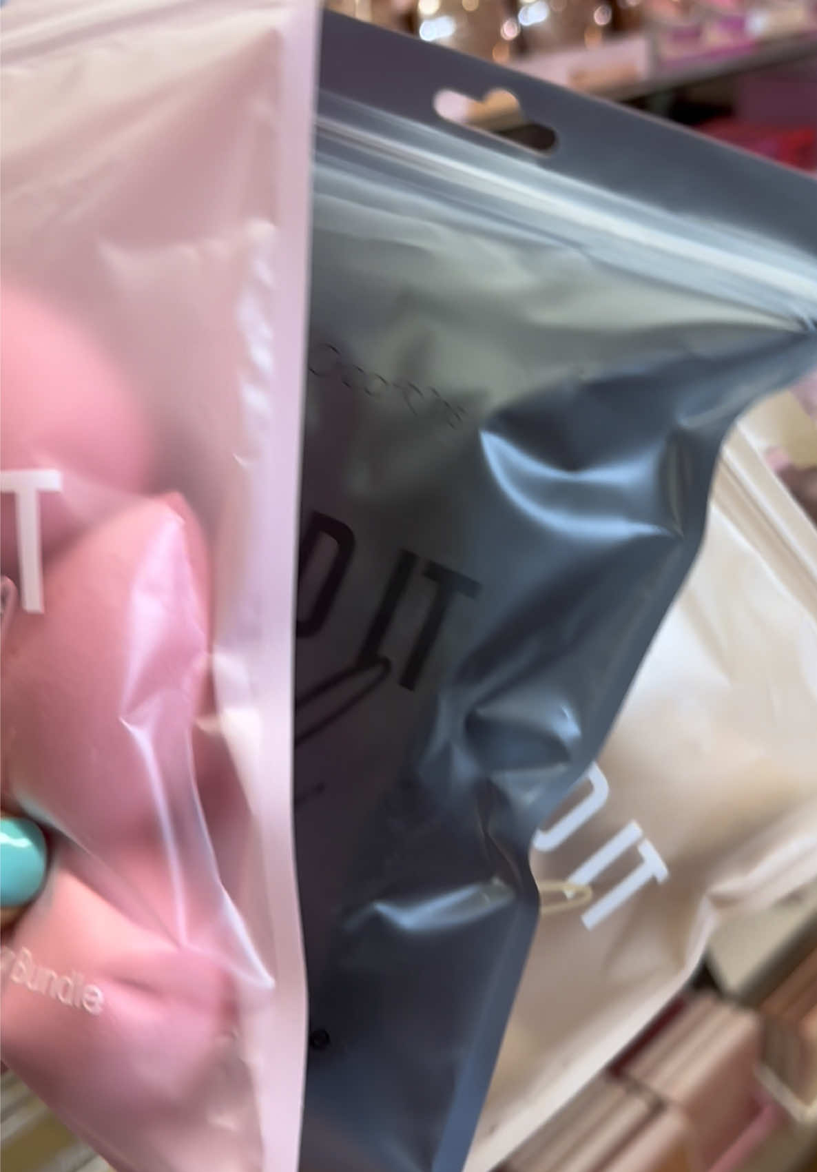 @Unique Glam Cosmetics