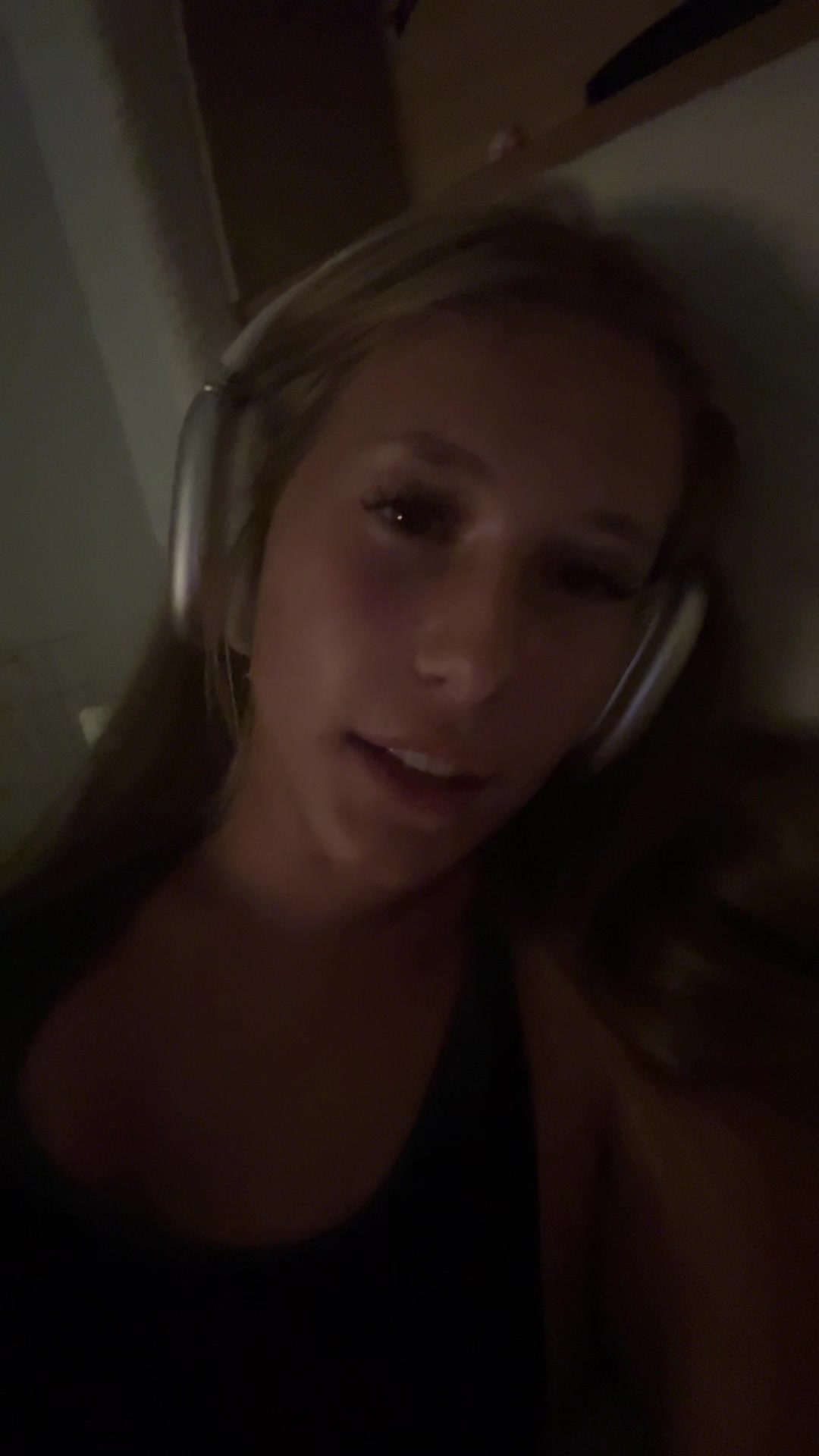 @lily
