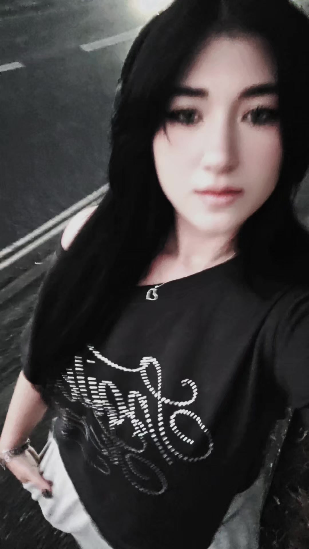 @🖤