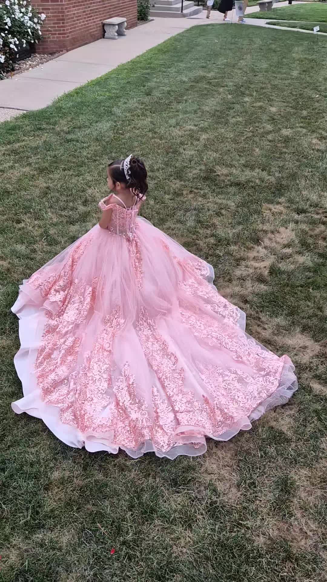 @Luz Bermudez965