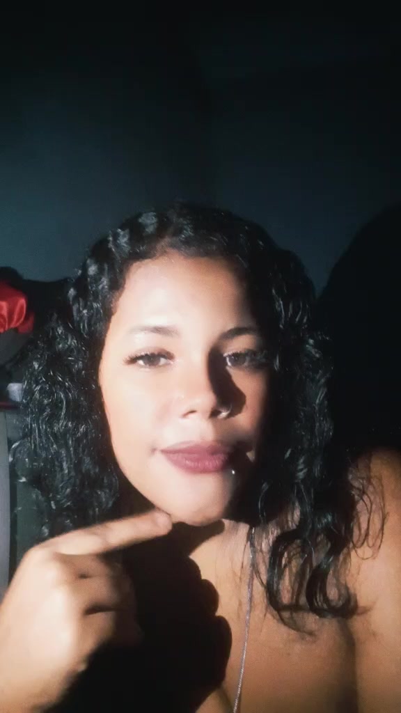 @Alana moreninha🌸