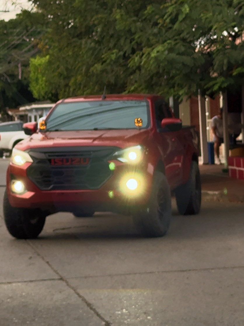@Club Isuzu Dmax HN