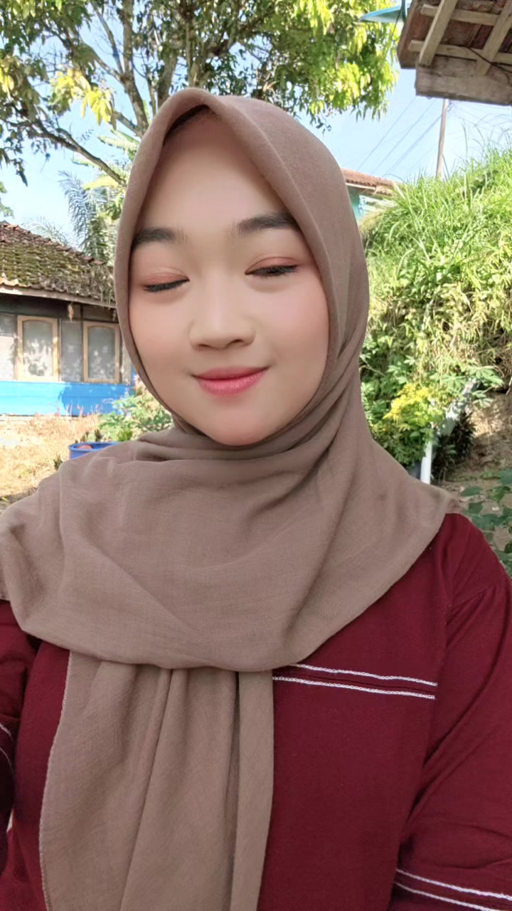 @Bii Ernii💗