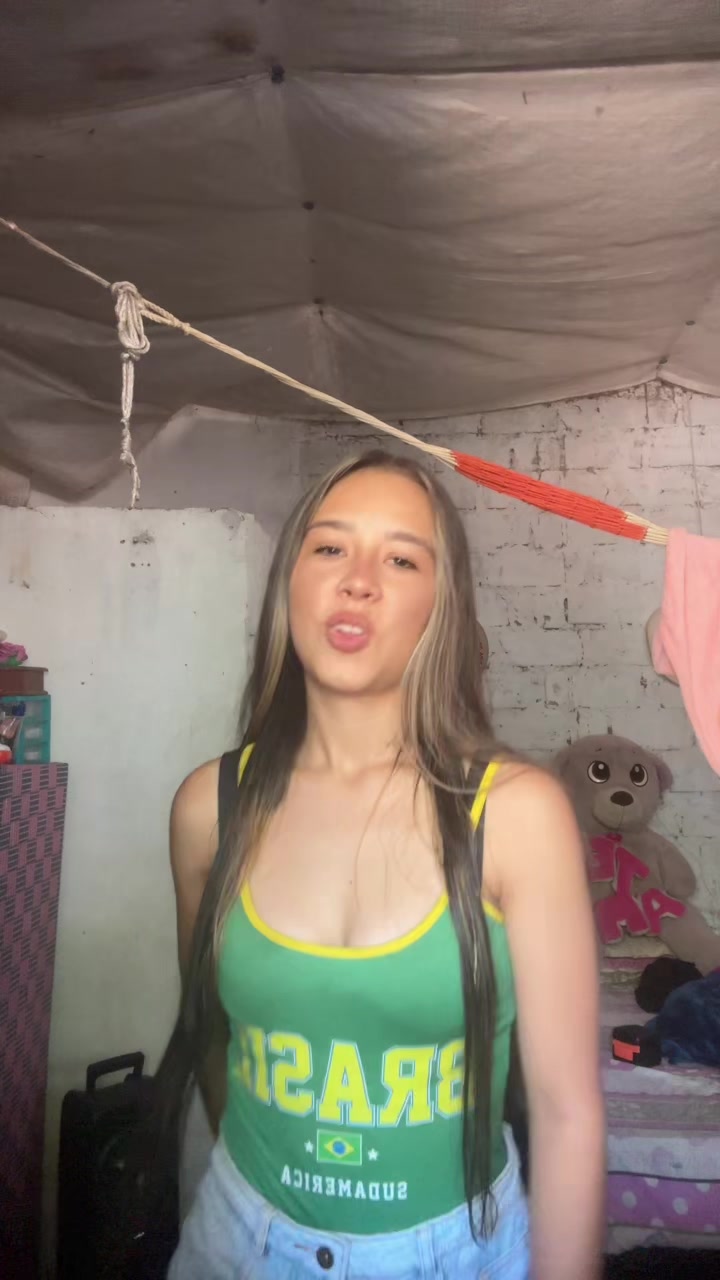 @🦦