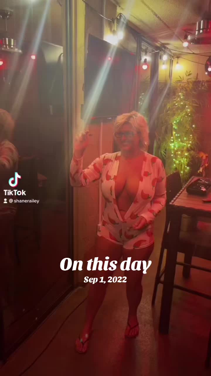 @shaneanddaff2