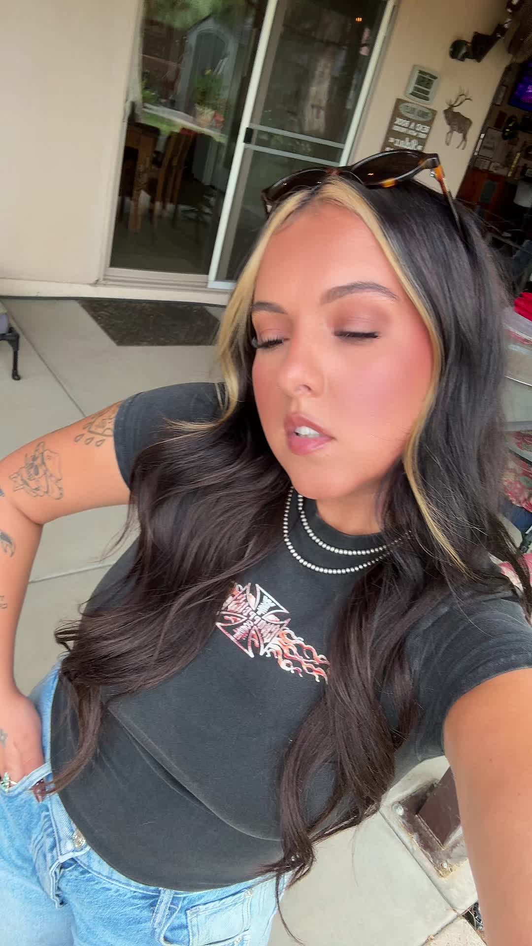 @pikivids_
