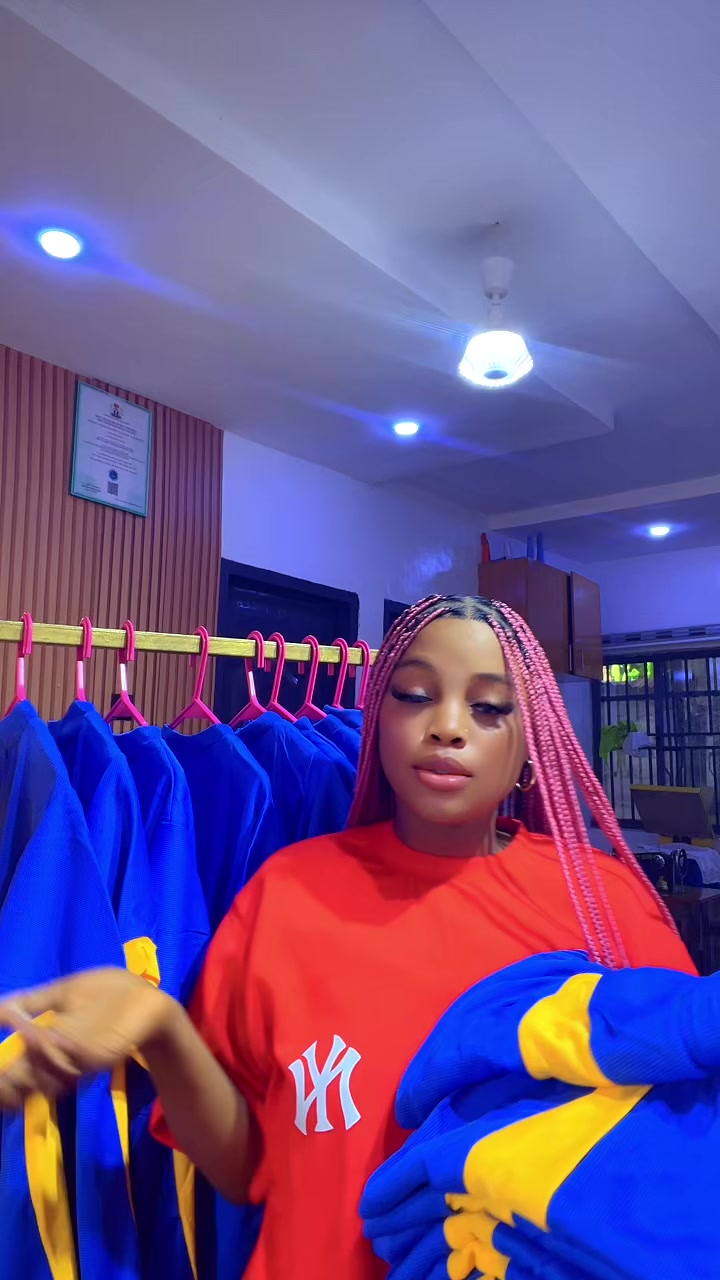 @streetwearbyadunni