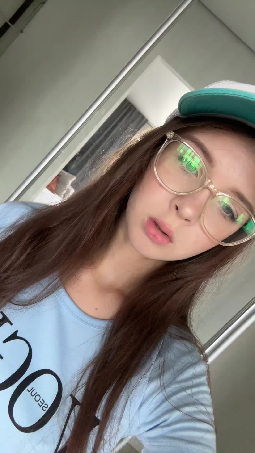 @еваброун🤟🏻